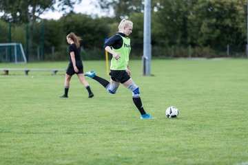 Bild 41 - Frauen SG Holstein Sued - SV Eintracht Luebeck : Ergebnis: 3:0